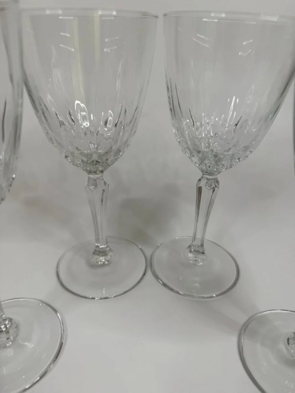Crystal d'Arques-Durand Luminarc Diamante Wine Glass, 6.75